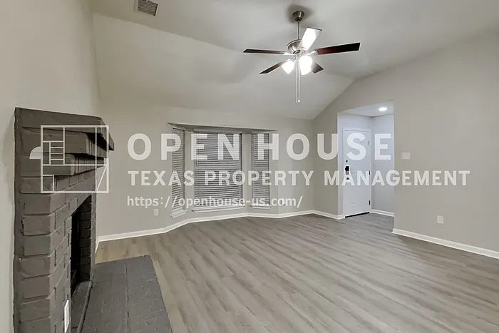 2221 Tangleridge Ln — Photo 4