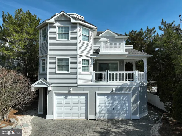 12 E 25th St, Barnegat Light, NJ 08006