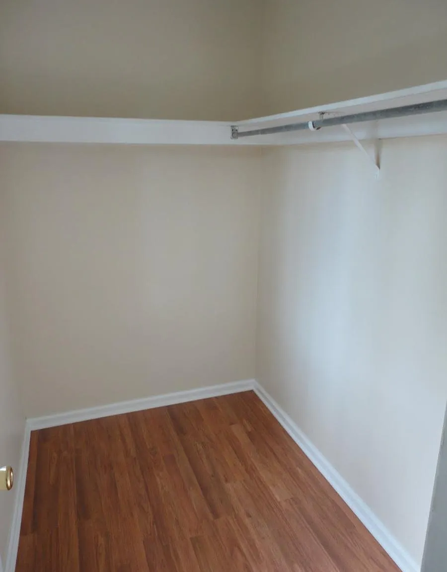 43 Hollybrooke Drive — Photo 4