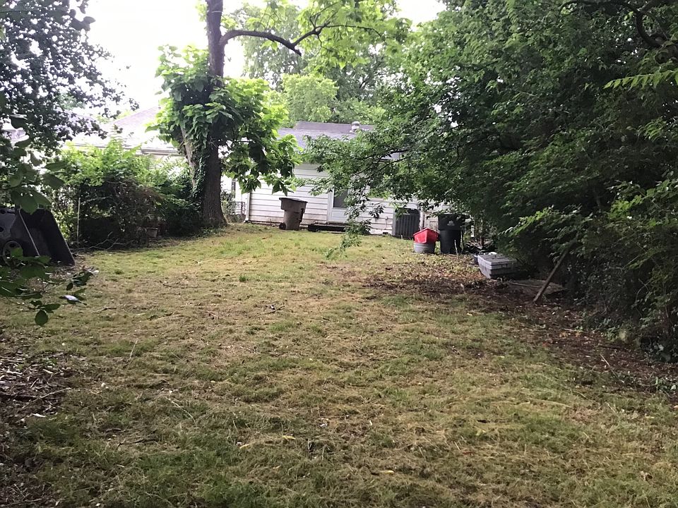 2nd image of 1708 Scovel St N