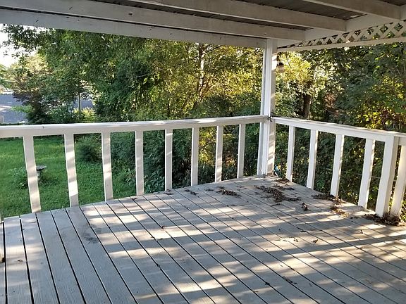 3rd image of 1608 Lawson Ave