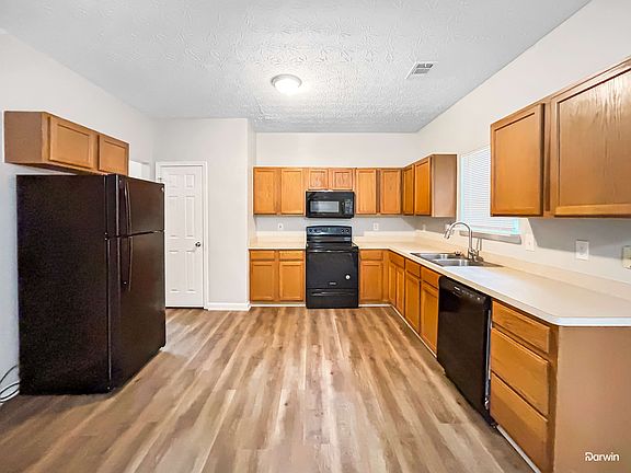 2nd image of 6092 Sageview Ct