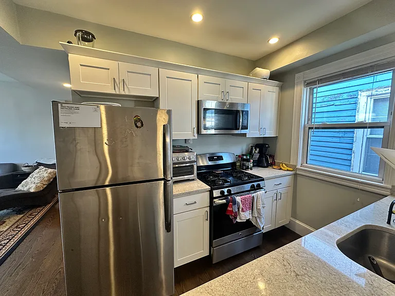 147 Boston St #3 — Photo 5