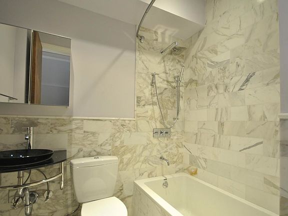 5th image of 583 Putnam Ave #6