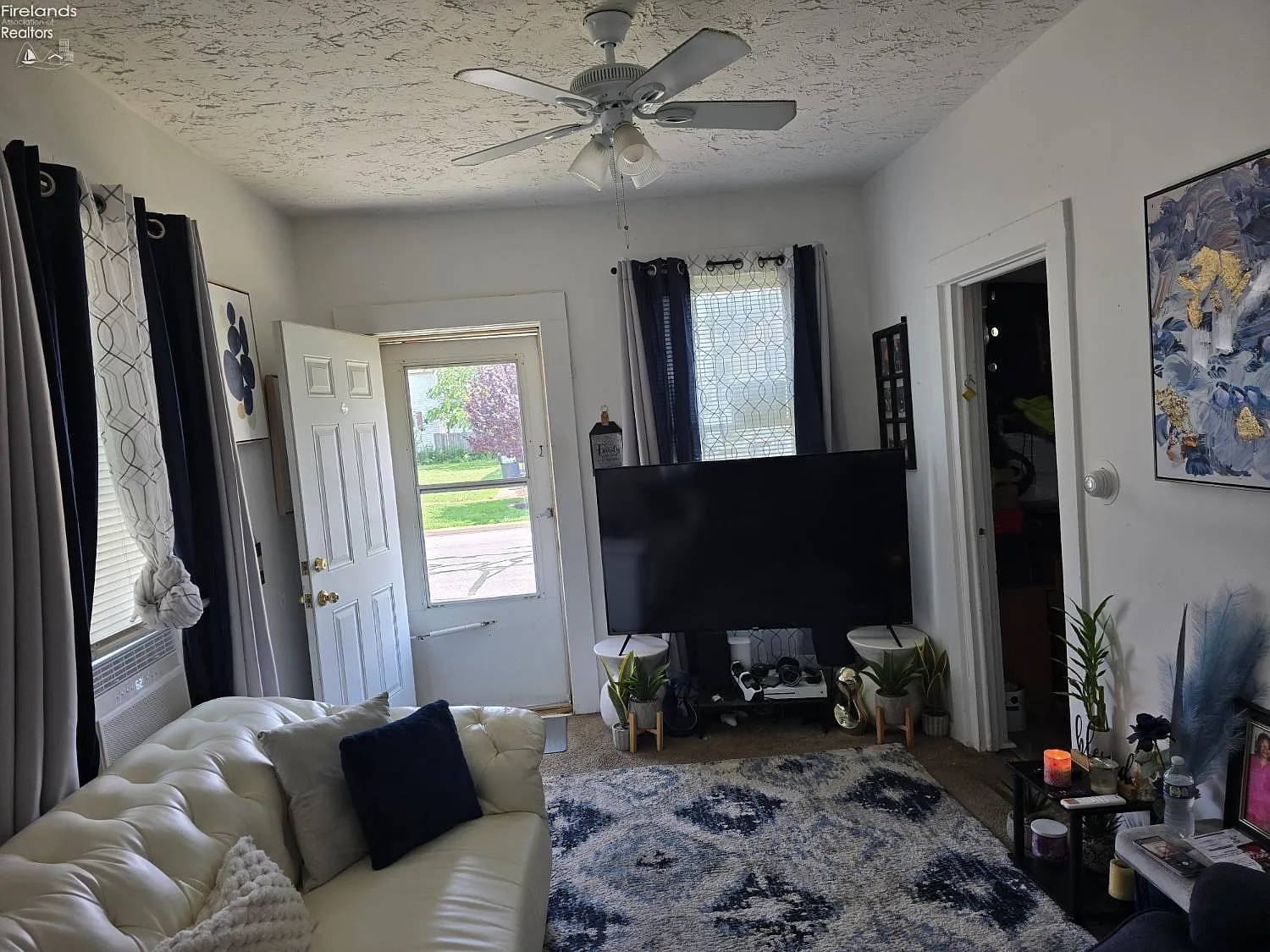 2 bed, 845 sqft, $99,900 — Photo 3