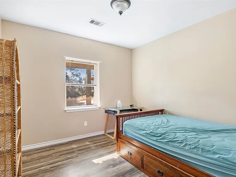 193 Hammerbill St — Photo 22