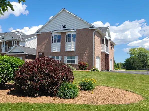 1807 Ridgeway Dr Unit 38, De Pere, WI 54115