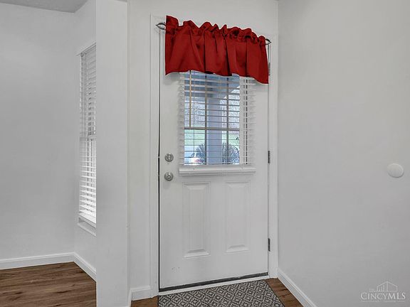 4th image of 7116 English Dr