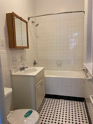 Rented by City Connections Realty | media 11