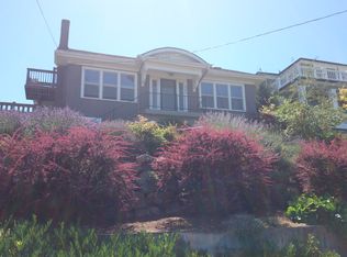 423 Halladay St, Seattle, WA 98109