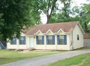 806 Summer Hill Ln, La Vergne, TN 37086