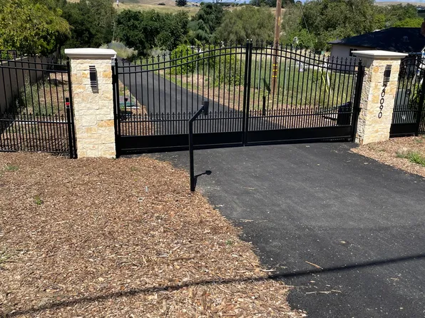 20090 Almaden Rd, San Jose, CA 95120