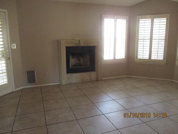 4th image of 753 Hempstead Dr