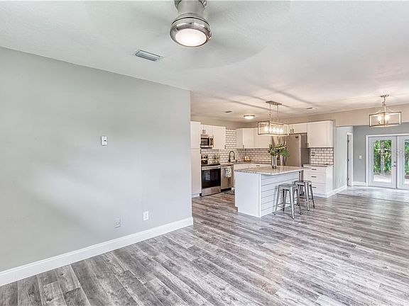 5th image of 2629 Silver Palm Dr