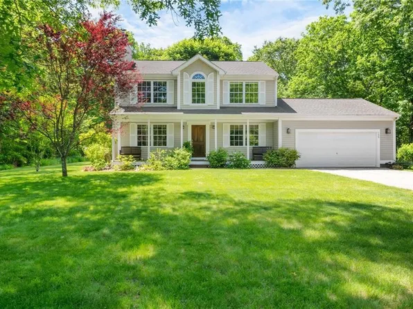 139 Woodville Rd, Hope Valley, RI 02832