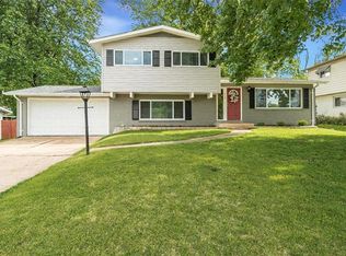 1314 Wyncrest Dr, Ballwin, MO