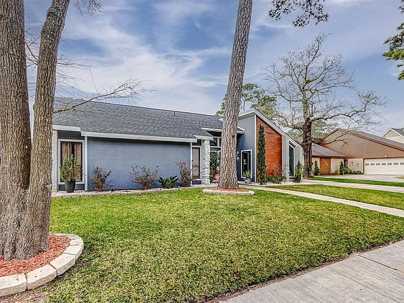 2nd image of 3707 Winter Haven Dr