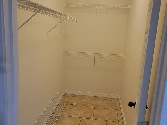 5th image of 4399 Sherwood Forest Dr #4399