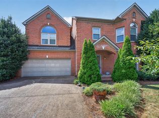 1104 Saint Andrews Cir, Bowling Green, KY 42103