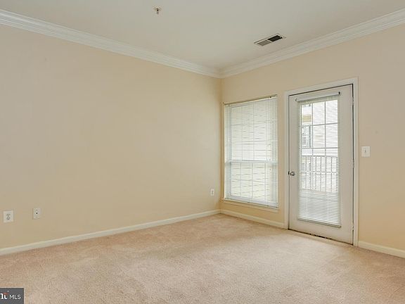 2nd image of 4862 Eisenhower Ave Unit 270