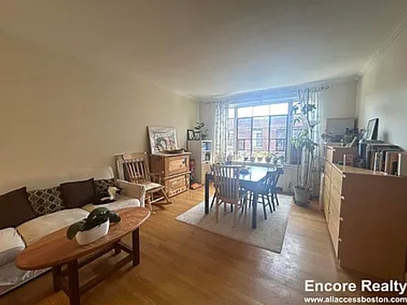 2nd image of 75 Longwood Ave