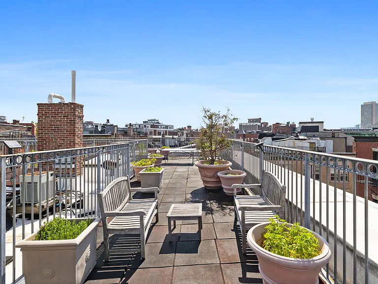 100 Salem St #9 — Photo 16