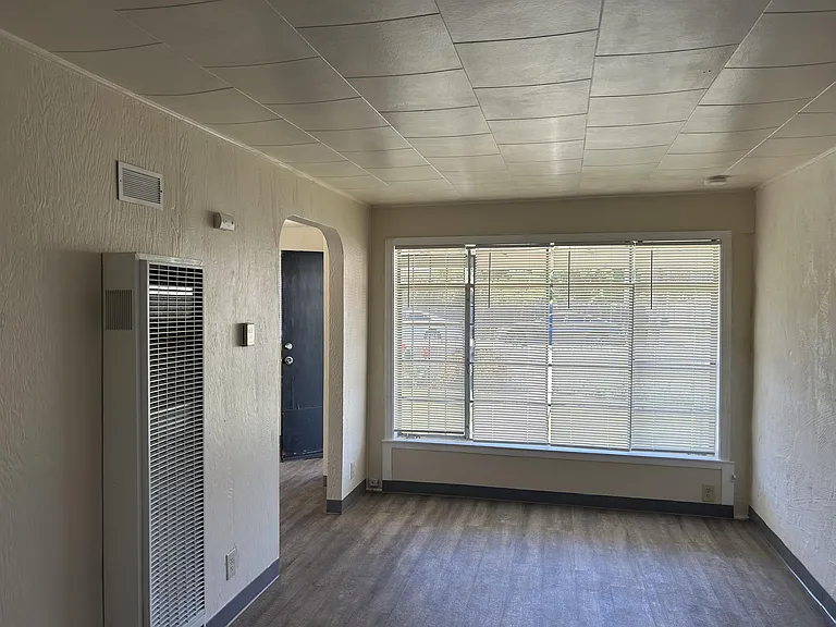 517 Dawn Dr — Photo 8