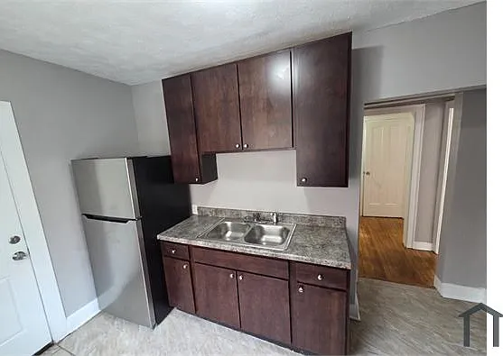 8307 S Paulina St #1 — Photo 3