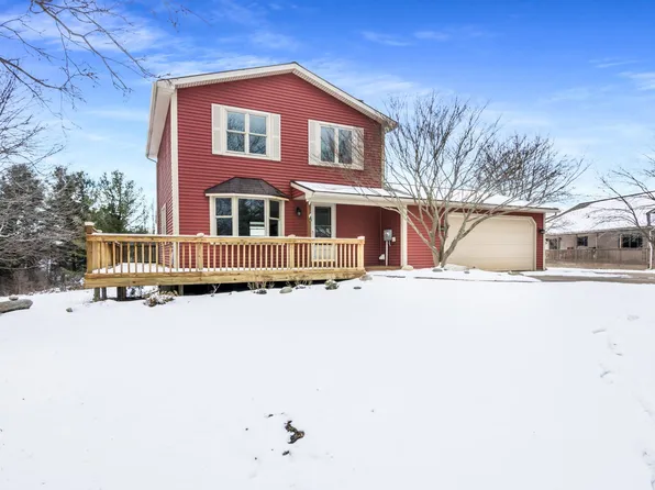 6162 Hollyberry Ln, Williamsburg, MI 49690