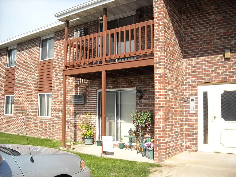 730 Abrams St #5 — Photo 3