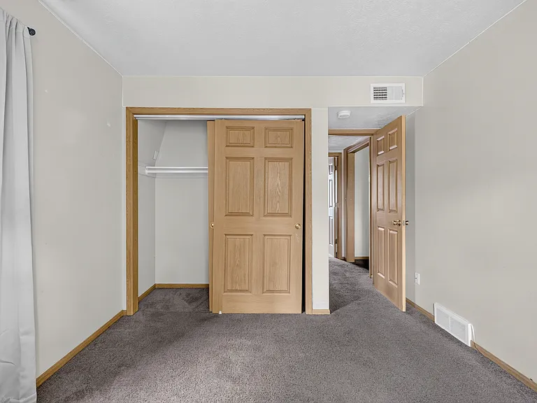 211 Park Ave #5 — Photo 13