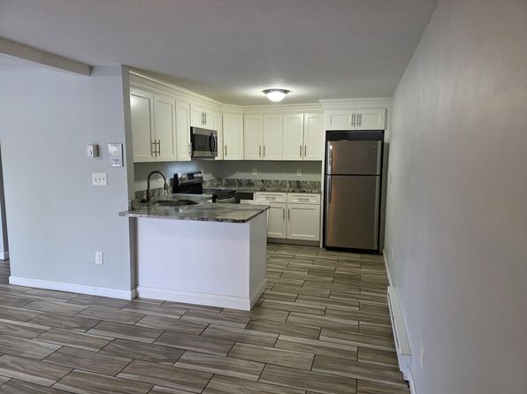 260 Tremont St APT 1, Melrose, MA 02176