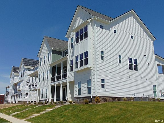3rd image of 137 Parkerwood Ln