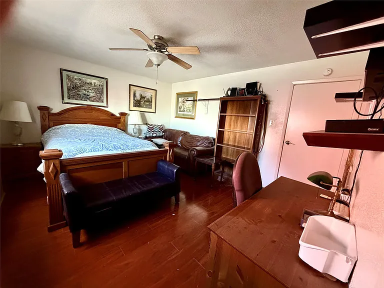 6701 Sands Point Dr #114 — Photo 5
