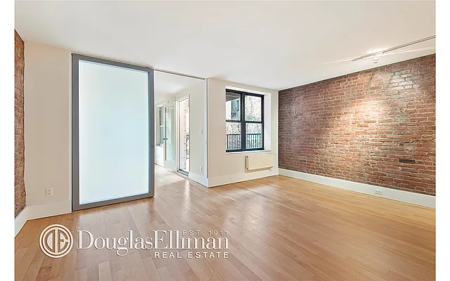 Rented by Douglas Elliman | media 26