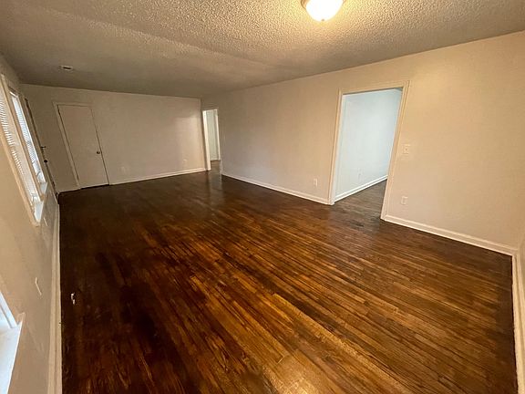 4th image of 102 James St