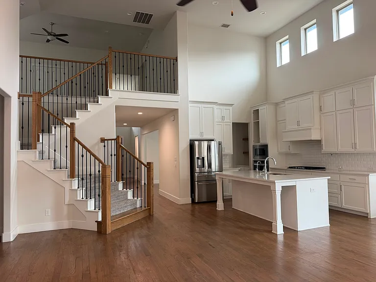 13389 Crestmoor Dr — Photo 6