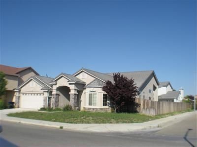 2850 N Apricot Ave, Fresno, CA, 93727