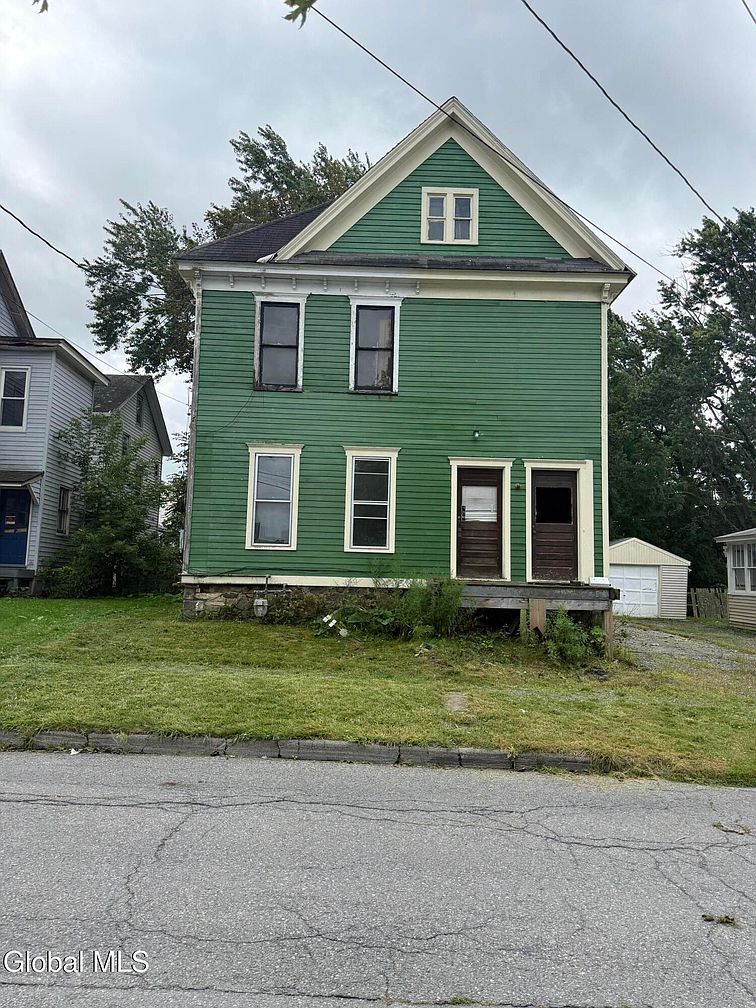 1st image of 2 Gilbert Street
