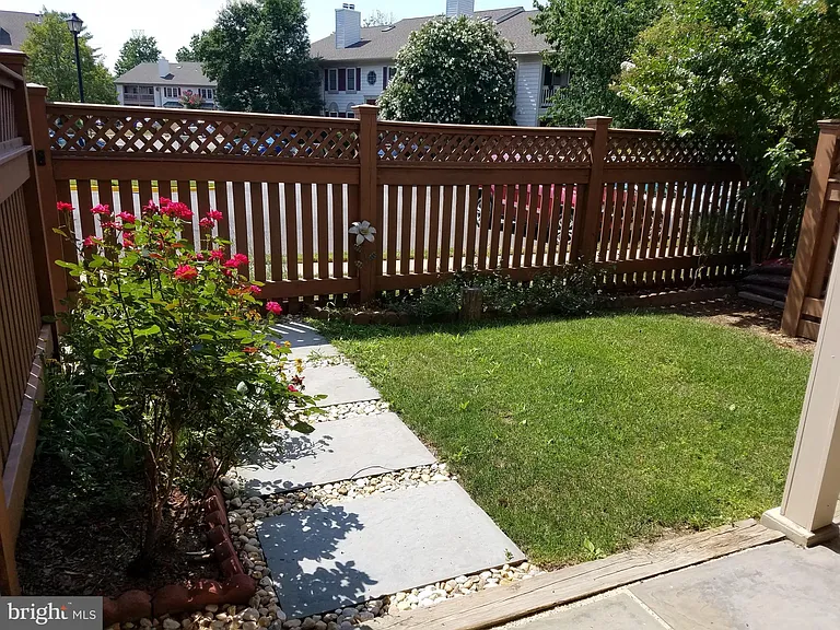 6913 Sandra Marie Cir #A — Photo 17