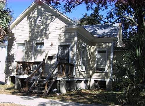1st image of 345 E 5th St