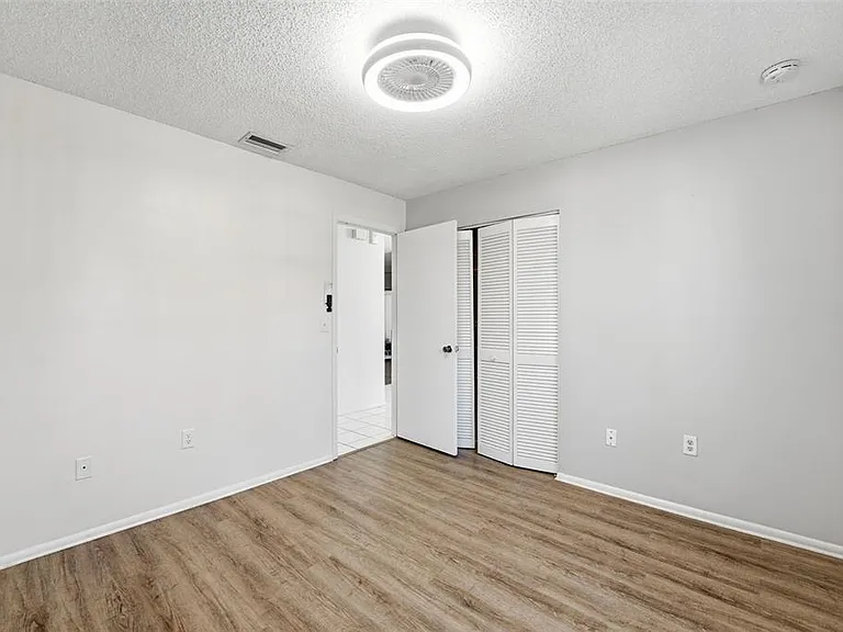 5080 Barrington Cir #3102 — Photo 11