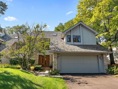 15 Laurel Oak Ct, Burr Ridge, IL, 60527