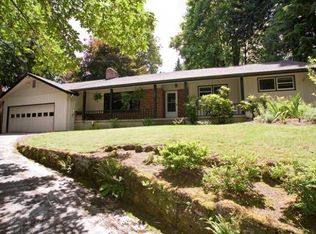 980 Cumberland Pl, Lake Oswego, OR 97034