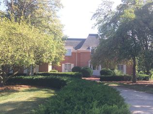 1600 Heather Ln, Darien, IL 60561