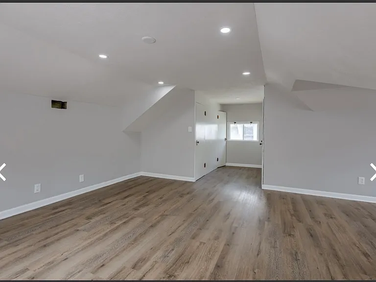 2542 N 48th St — Photo 17