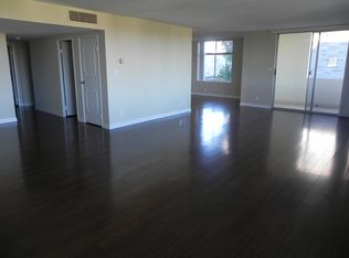 245 S Spalding Dr APT 301, Beverly Hills, CA 90212