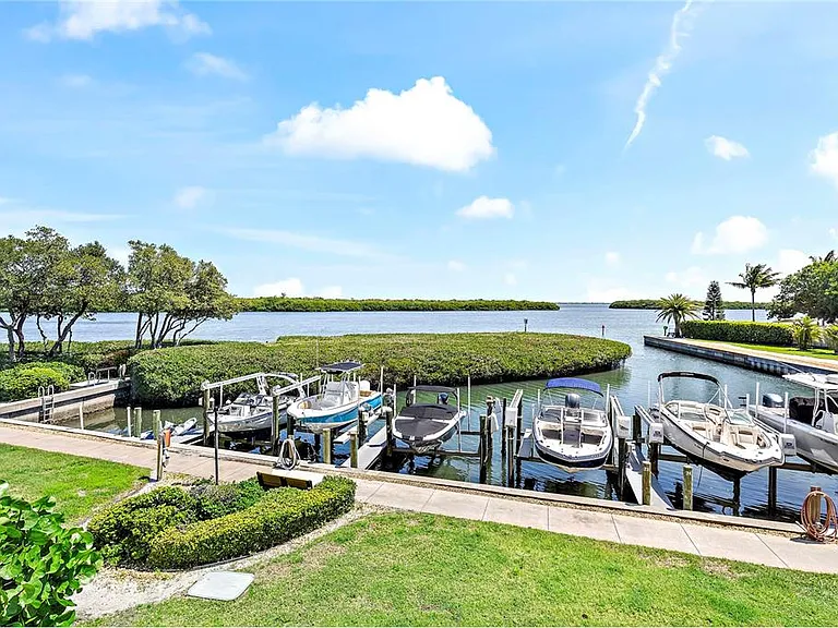 4780 Gulf Of Mexico Dr #5 — Photo 38