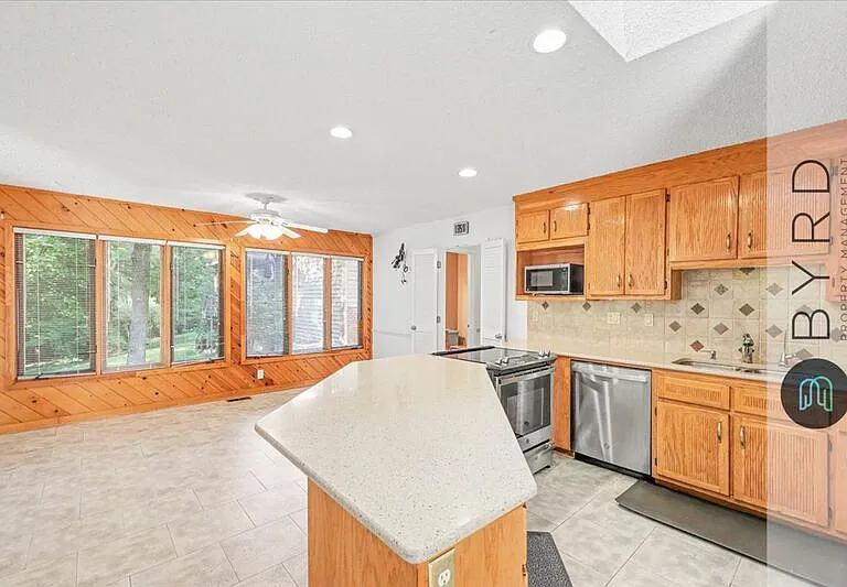 5806 Harbour Bluff Ter — Photo 15