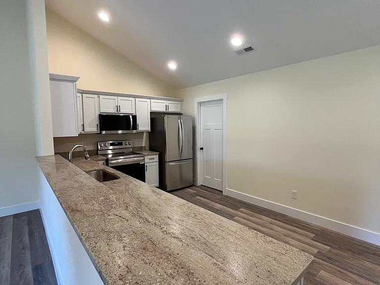 1825 Kim Watt Dr #2 — Photo 21